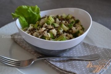 фото рецепта Салат с рыбой и чечевицей