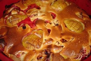 фото рецепта Cадовая клафутти с грушей, яблоком и сливой