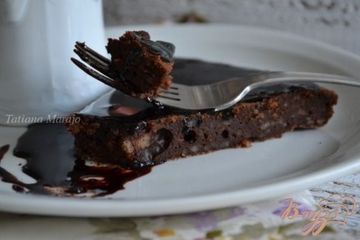 фото рецепта Шоколадный пирог с рисом и цукатами