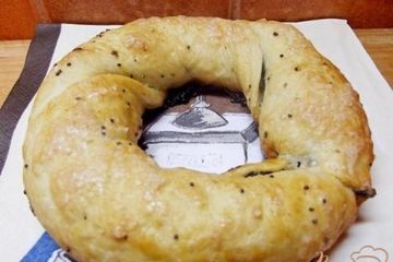 фото рецепта Слоеный  бублик с маком