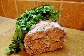 фото рецепта Запеченный рулет с сосиками