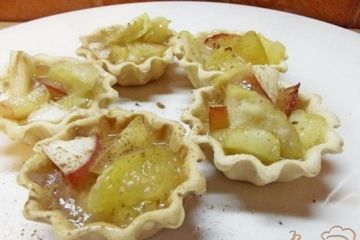 фото рецепта Тарталетки со сливками и фруктами