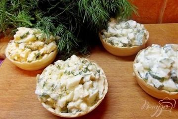 фото рецепта Тарталетки с огурцом и яйцами