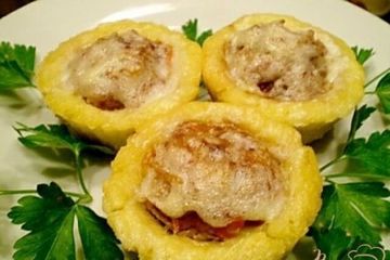 фото рецепта Картофельные корзинки с мясом и овощами