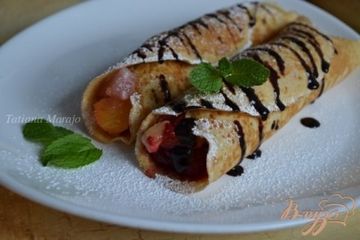 фото рецепта Арахисовые блинчики с фруктами