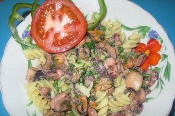 фото рецепта Соус из морского коктейля к спагетти