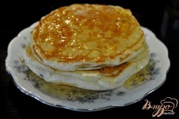 фото рецепта Оладьи на кефире с изюмом