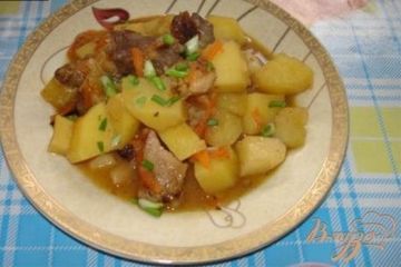 фото рецепта Мясное жаркое с сухофруктами