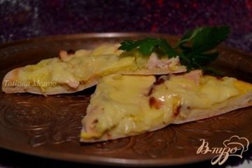 фото рецепта Пицца с куриным мясом и карри