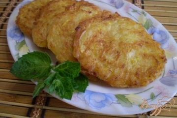 фото рецепта Оладьи кабачковые с морковью и чесноком