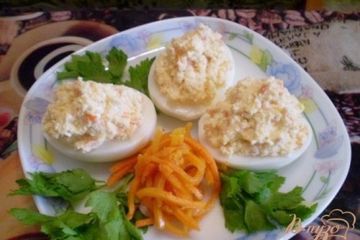 фото рецепта Яйца фаршированные творогом и морковью