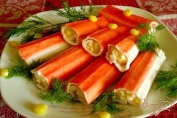 фото рецепта Крабовые палочки фаршированные кукурузой и сыром