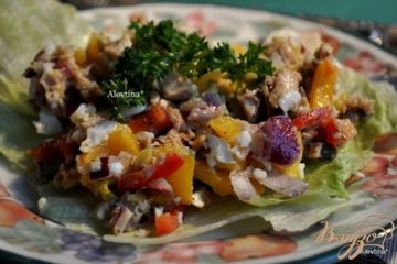 фото рецепта Салат с цыпленком  и перцем