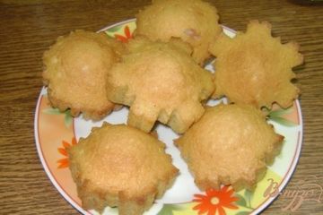 фото рецепта Кексы с шоколадной начинкой