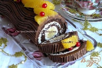 фото рецепта Шоколадно-творожный рулет Рождественское полено