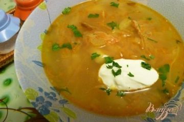фото рецепта Щи с квашенной капустой и сельдереем на говяжьем бульоне