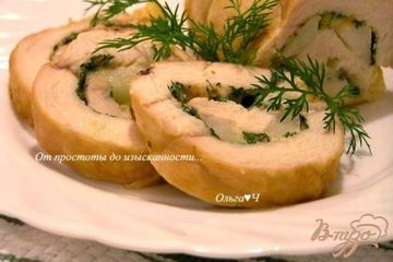 фото рецепта Рулет из куриной грудки с грушей и сыром