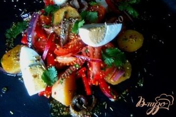 фото рецепта Теплый салат с картофелем и анчоусами