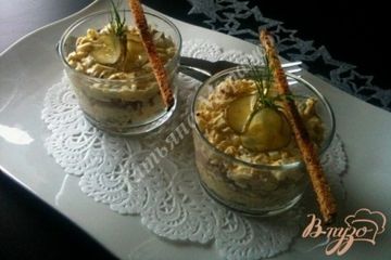 фото рецепта Яичный салат с хлебной крошкой