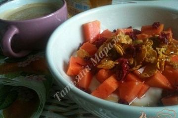 фото рецепта Хрустящий завтрак с кусочками папайи