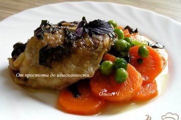 фото рецепта Курица с морковью и зеленым горошком