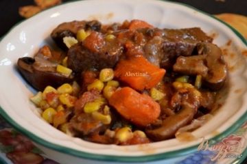 фото рецепта Говядина грибочками и овощами