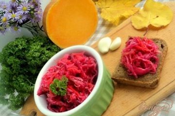 фото рецепта Капуста маринованная с тыквой и свеклой