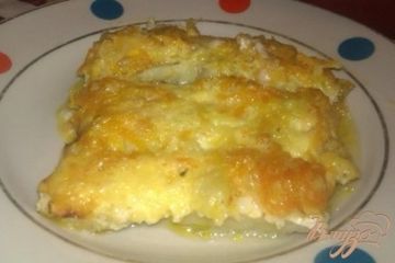 фото рецепта Белая рыба под овощами и сметаной