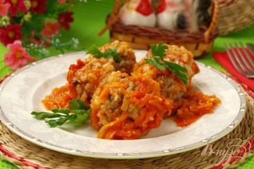 фото рецепта Мясные тефтели с рисом в томатном соусе