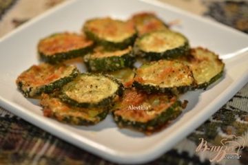 фото рецепта Чипсы цуккини с пармезаном