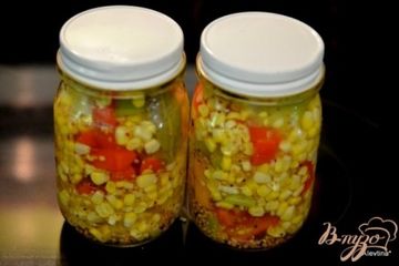 фото рецепта Маринованная кукуруза с перцем сладким