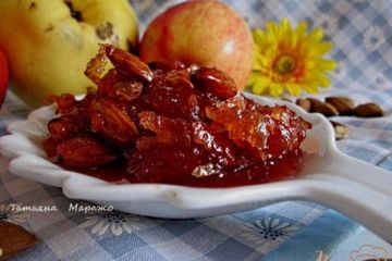 фото рецепта Яблочно-айвовое варенье с миндалем и ромом