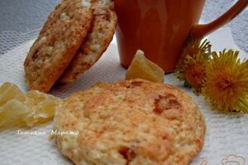 фото рецепта Творожные лепешки с цукатами из ананаса