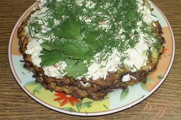 фото рецепта Кабачковый торт с начинкой из крабовых палочек