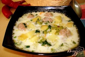 фото рецепта Суп с фрикадельками и сырочками