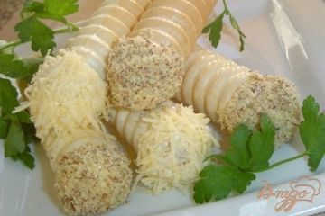 фото рецепта Трубочки с закуской из грибов, сыра, балыка