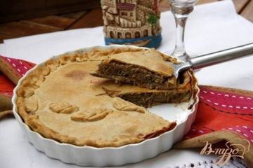 фото рецепта Французский пирог с мясом и красным вином