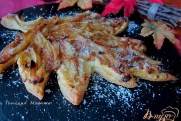 фото рецепта Слойки с карамелизированным фенхелем и сыром