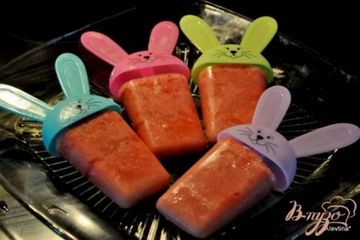 фото рецепта Фруктовый лед со вкусом клубники и апельсина
