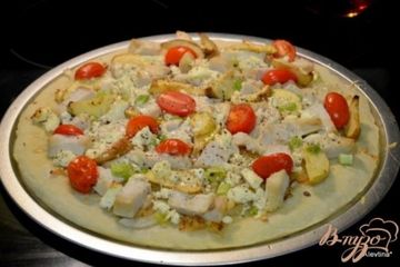 фото рецепта Пицца с курицей и яблоками
