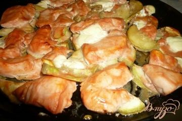 фото рецепта Куриная грудка с кабачком