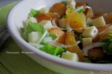 фото рецепта Салат с апельсином и кусочками поленты