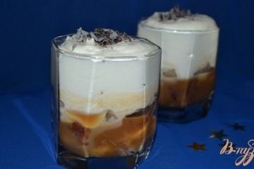 фото рецепта Банановый десерт с соусом из ирисок