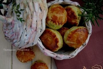 фото рецепта Закусочные слойки с маслинами