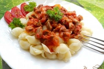 фото рецепта Паста с соусом из куриных желудочков