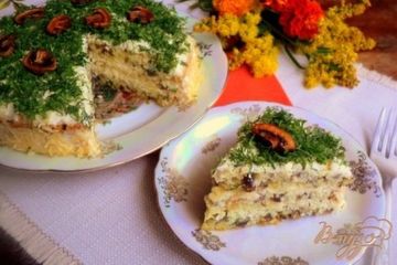 фото рецепта Грибной бисквитный торт