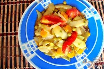 фото рецепта Кабачки тушёные с  горошком