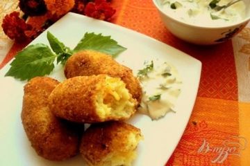 фото рецепта Картофельные пирожки с сыром