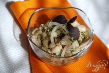 фото рецепта Тосканский салат с тунцом и белой фасолью