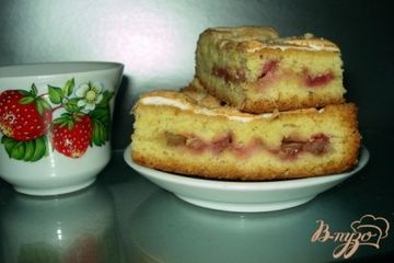 фото рецепта Пирог из ревеня